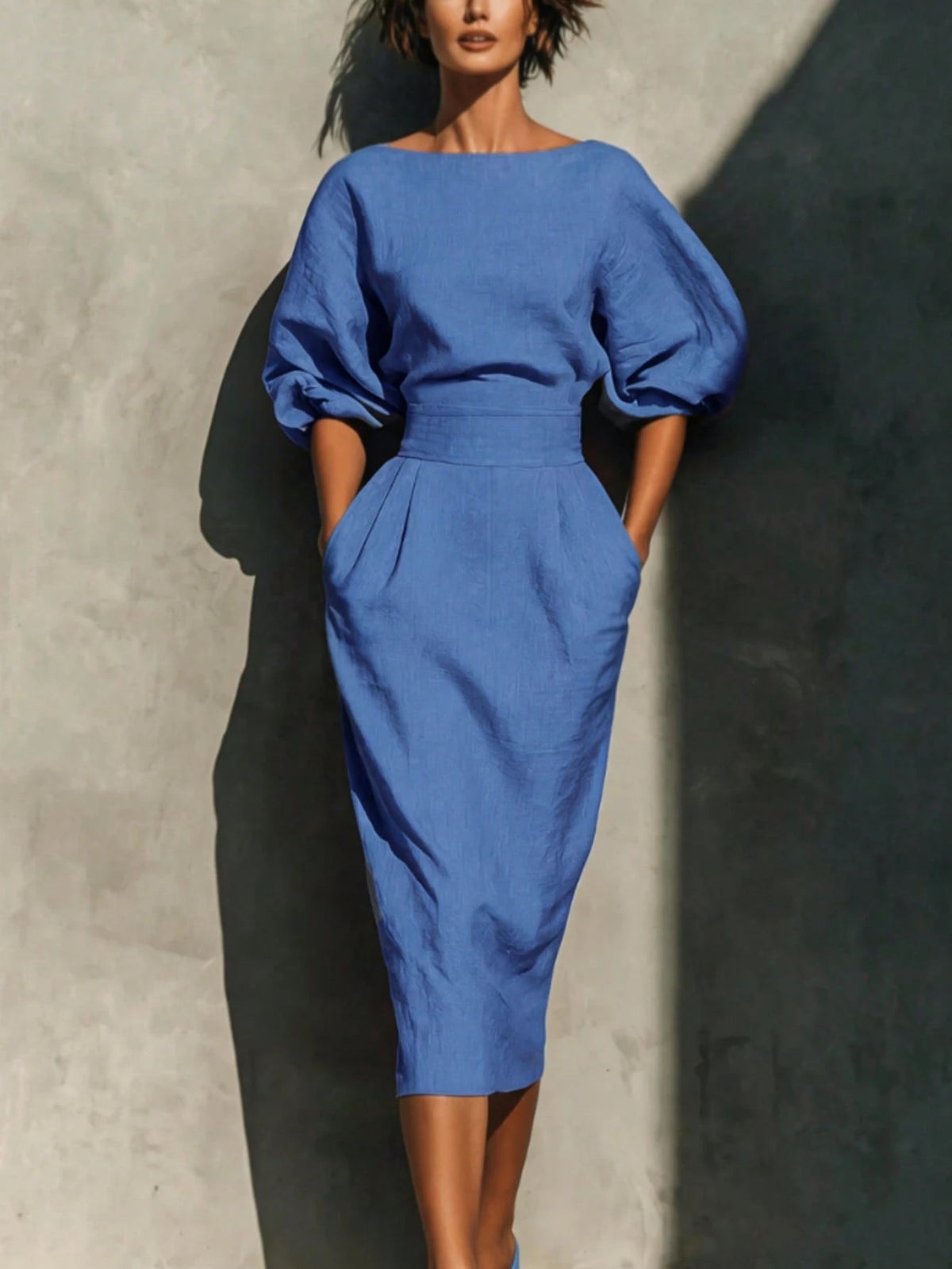 Robe Midi pour Femme à Manches Chauve-Souris et Col Dégagé